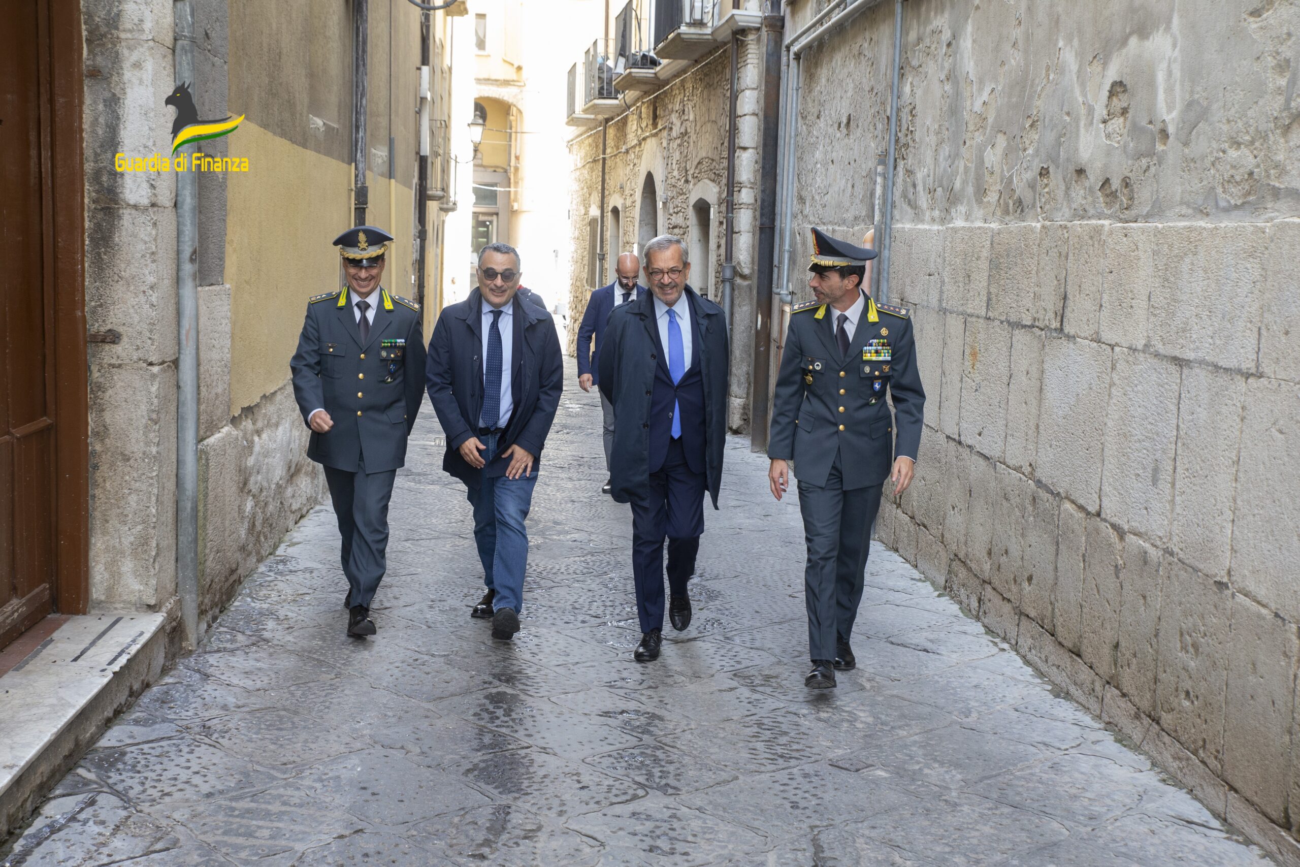 Il Procuratore della Repubblica Policastro in visita al Comando della Guardia di Finanza