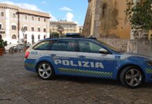 Benevento, donna incinta rischia l’aborto: salvata dalla Polizia Stradale con una staffetta d’emergenza