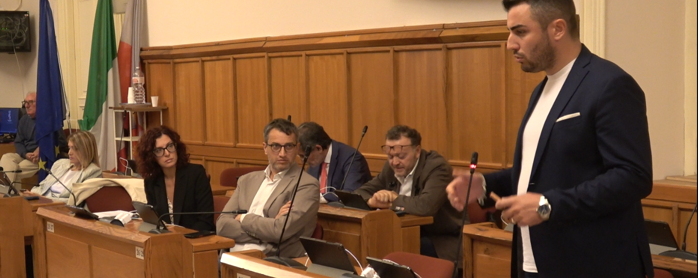 Arresto Santamaria, opposizione: “Subito commissione d’inchiesta su urbanistica”