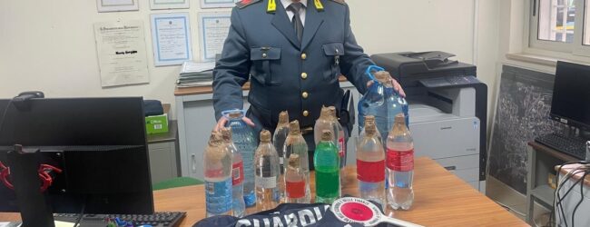 Sequestro di 36 litri di grappa priva di contrassegno di Stato: denunciato un cittadino albanese a Benevento