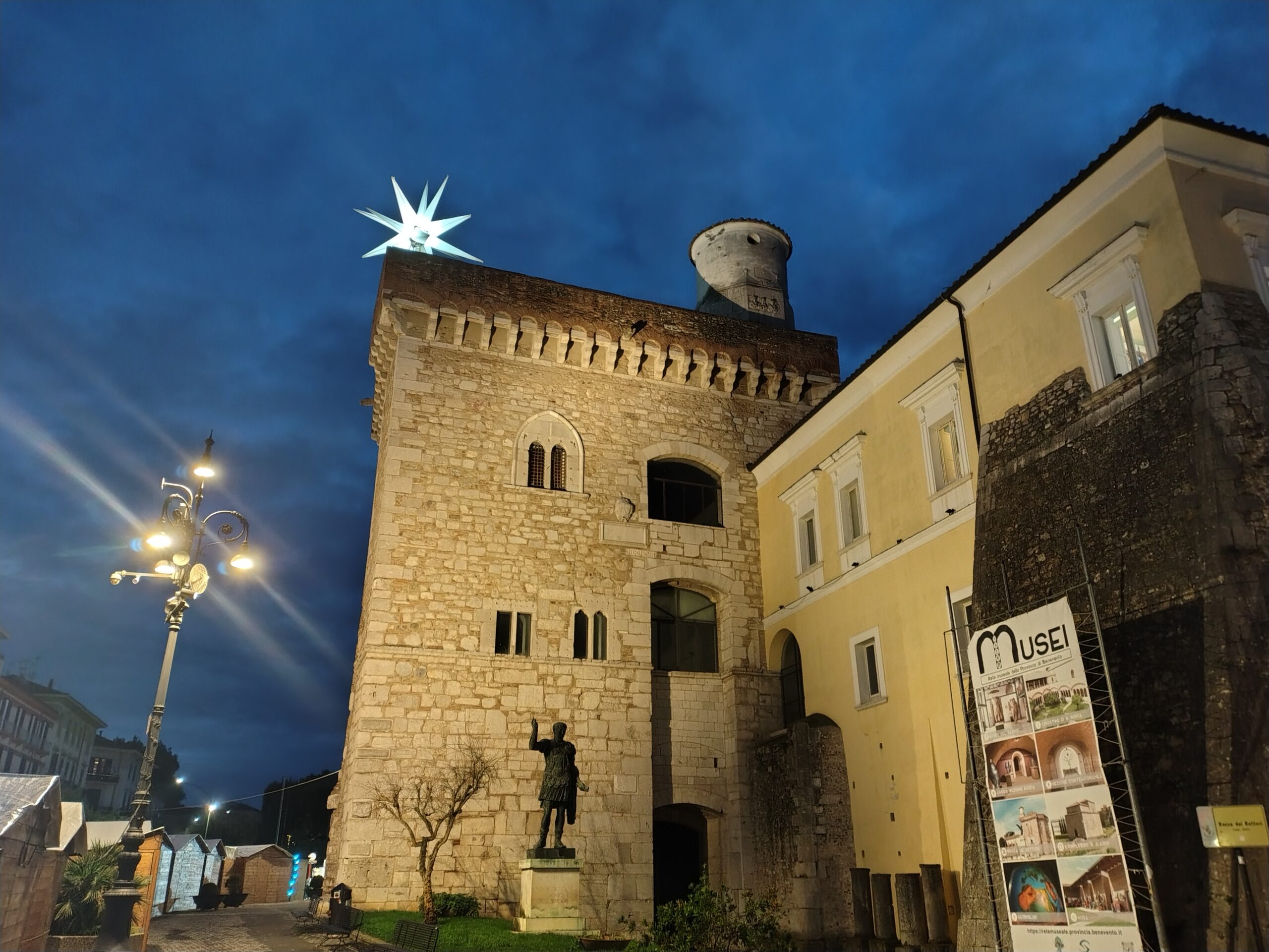 Sulla Rocca dei Rettori ecco la Stella di Natale