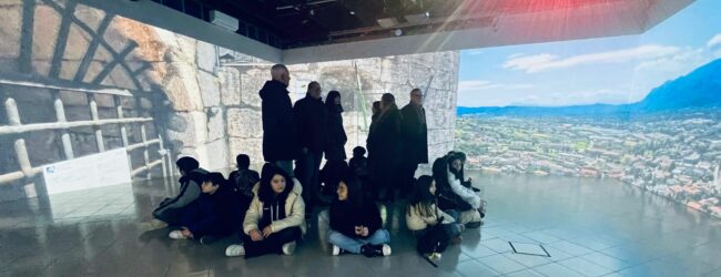 Progetti educativi innovativi: anche l’IC Moscati sperimenta nuovi modelli di apprendimento in sala immersiva virtuale 360