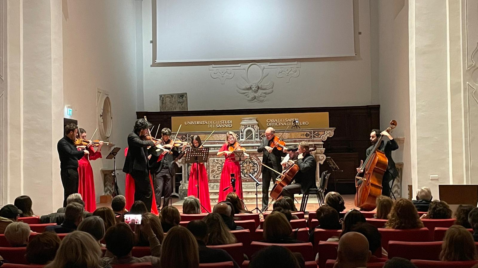 “Fuochi d’artificio 2” conquista il pubblico dell’Accademia Santa Sofia