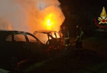 Incendio nella notte a Villamaina: in fiamme due auto
