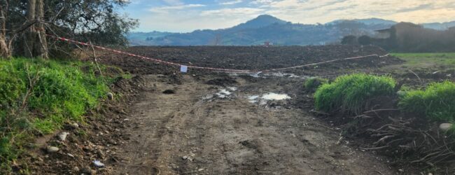 Sequestro area comunale a San Giorgio del Sannio: la denuncia di Giovanna Petrillo per la discarica di rifiuti edili