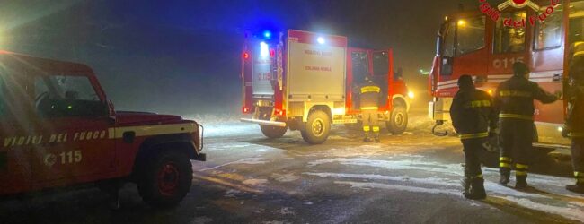 Monte Terminio| Bloccati in auto nella neve, quattro ragazzi soccorsi e salvati dai vigili del fuoco