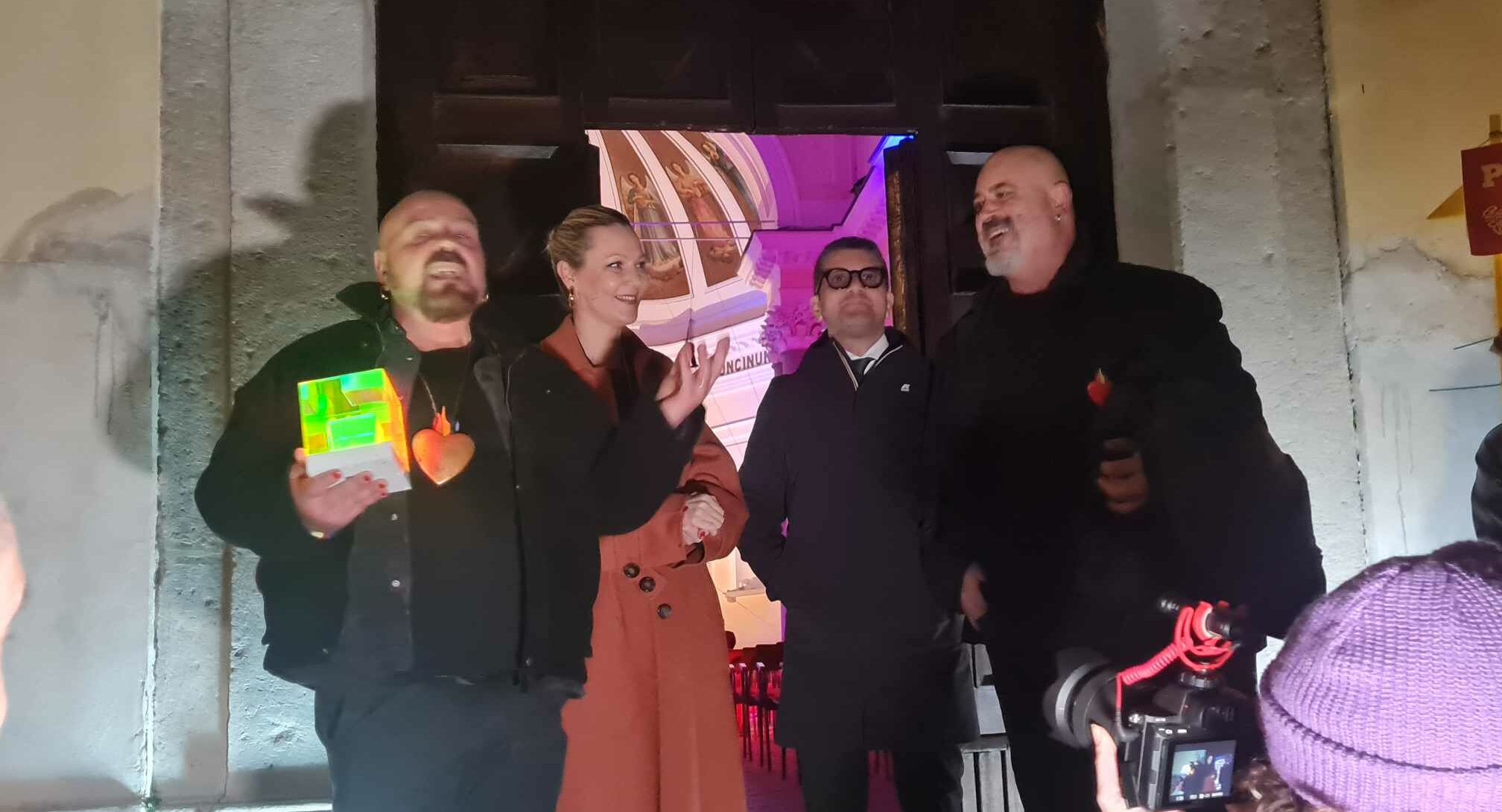 Una fiaccolata per lanciare un forte appello alla pace ha inaugurato la Candelora