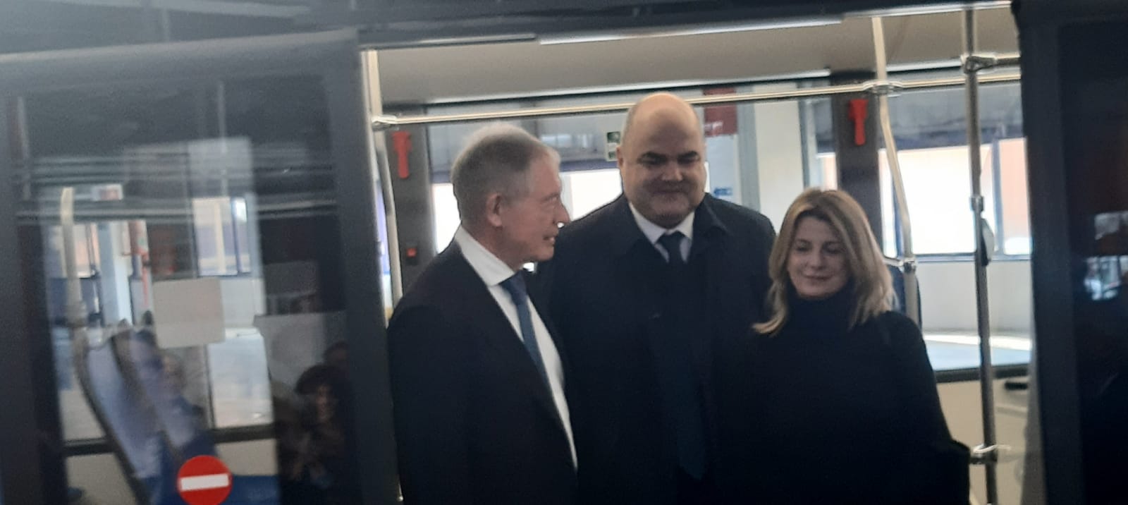 Flumeri| Il ministro Urso allo stabilimento Menarini: progetto importante di rilancio, il Governo ritrova un asset e punta sullo sviluppo in Valle Ufita