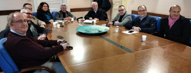 Dietro l’angolo delle contraddizioni della Rocca