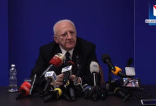De Luca alla politica: “sarà battaglia democratica, decisione Governo non cambia nulla”