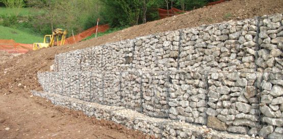 Conclusi i lavori di messa in sicurezza della strada Guardia Sanframondi-Cerreto Sannita con una nuova gabbionata