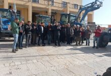 Gli agricoltori Uniagri in corteo al comune di Ariano Irpino: il sindaco Franza si impegna a deliberare lo stato di crisi