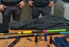 Melizzano, sorpreso con arnesi per lo scasso nel bagagliaio dell’auto: denunciato uomo di Arzano