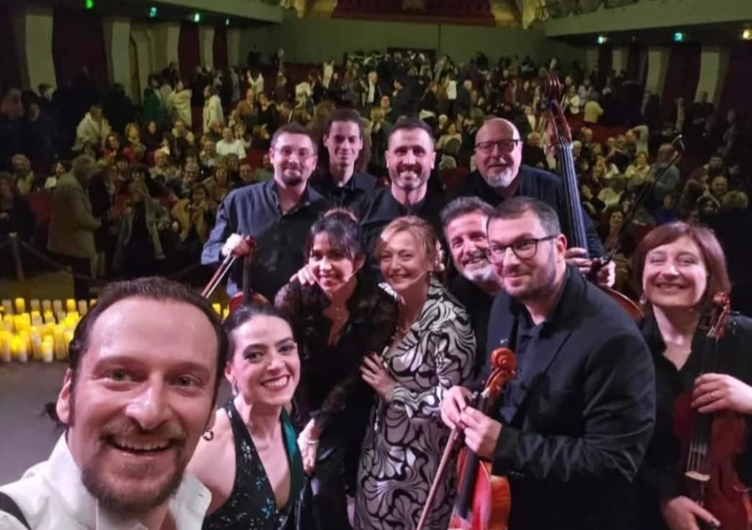 “Magia in Musica” il candle light, prodotto dall’Accademia delle Opere Aps di Benevento, ha acceso il Teatro Augusteo di Salerno