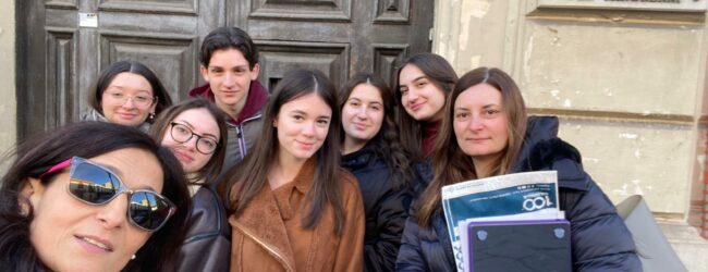 Un ponte tra due realtà: studenti e detenuti insieme per “LIB(e)RI TRA LE RIGHE”