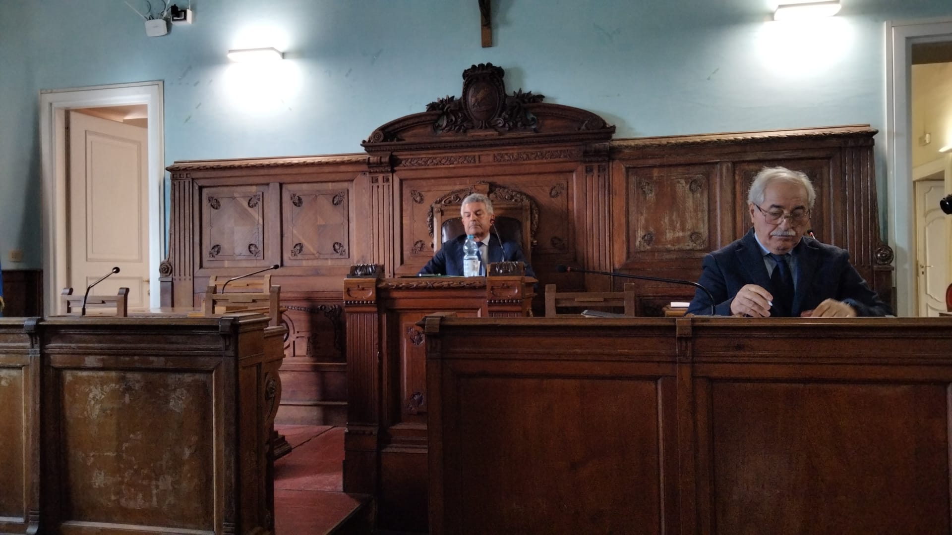 Rocca, non c’è numero legale: interpellanza bocciata. FdI e FI al PD: “è il sostegno di Mastella”