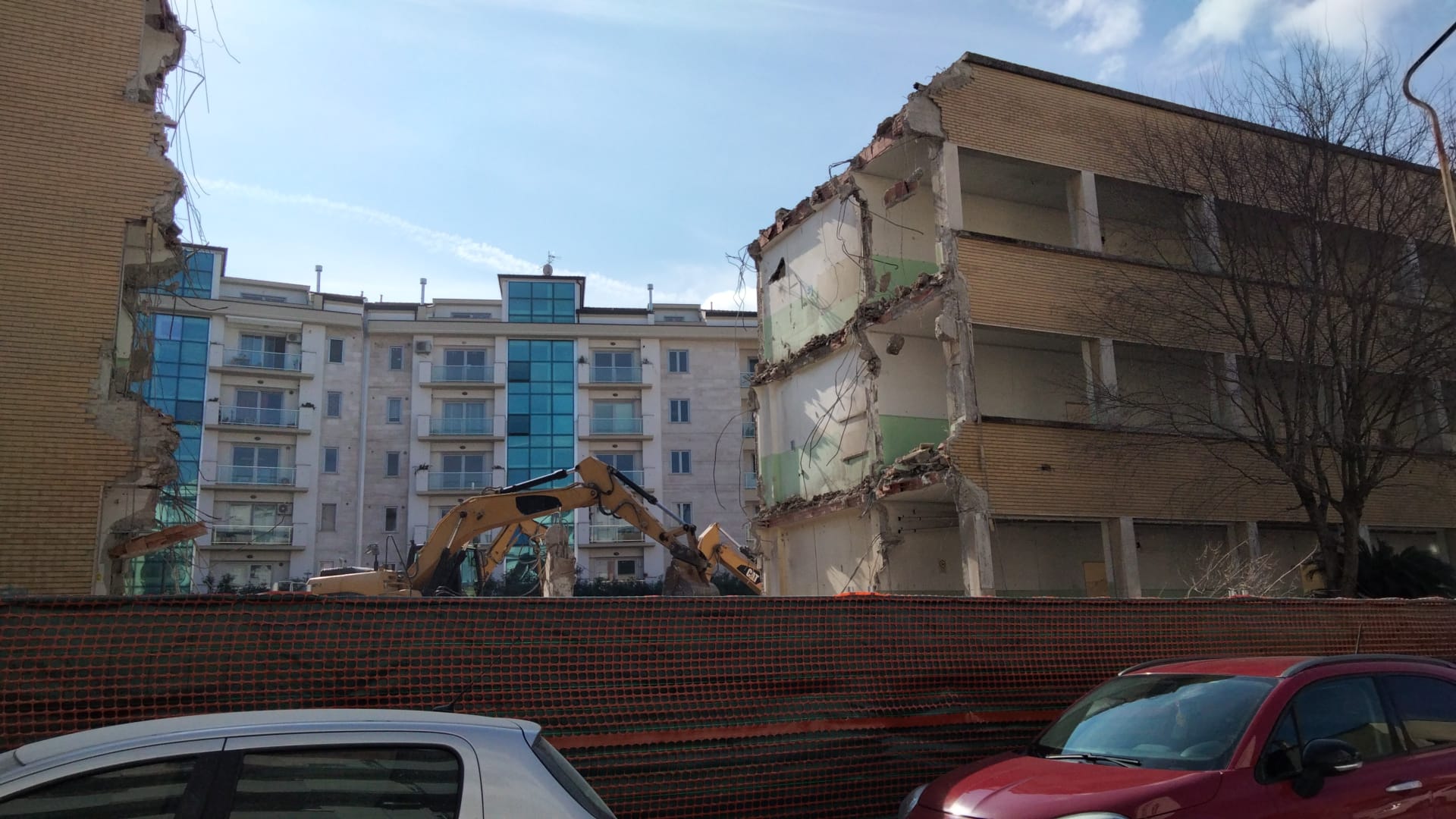 Demolizione Torre, via Sala chiusa al traffico pedonale e veicolare a partire da martedì 25 febbraio e fino a giovedì 27