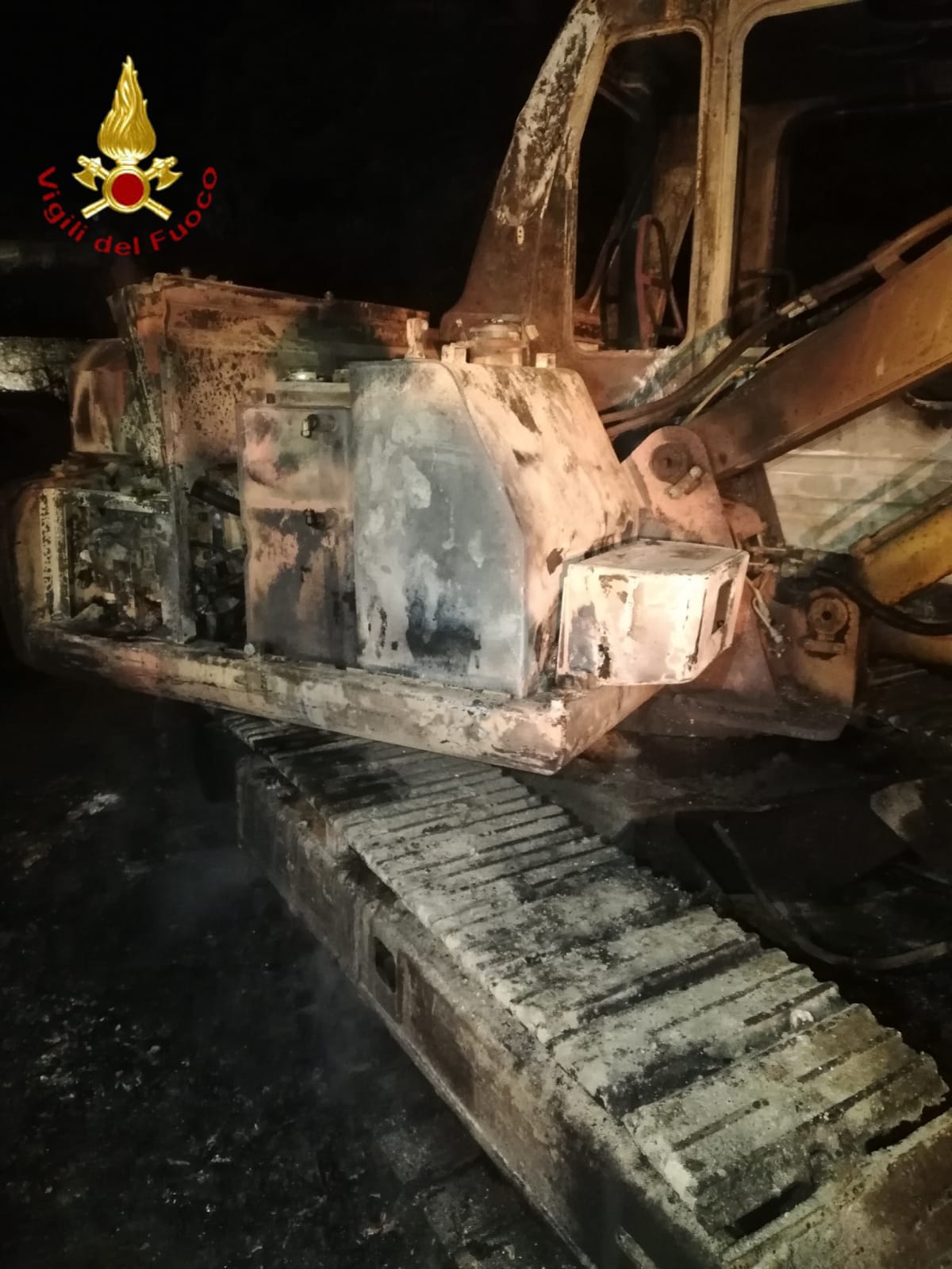 Incendio in cantiere a Sant’Angelo a Scala: intervengono i Vigili del Fuoco
