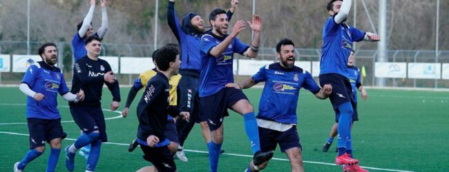 Terza categoria, Calvi da urlo: undicesima vittoria e primato consolidato. I ragazzi del presidente Fedele superano anche lo scoglio Farnetum: 2-1 il finale