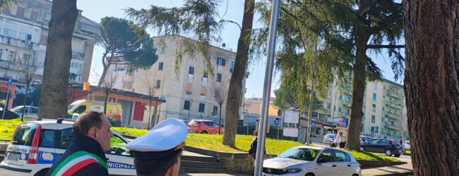 Piazzale Martiri delle Foibe, l’omaggio floreale del sindaco Mastella