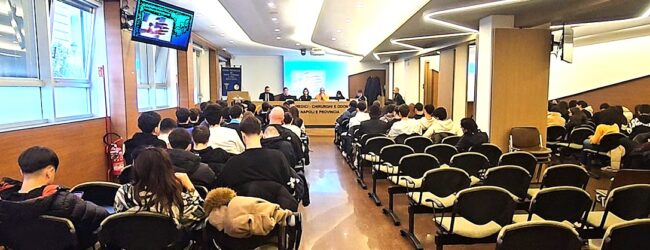 “Percorsi per le competenze trasversali e l’orientamento” gli studenti dell’ultimo anno incontrano i professionisti della sanità