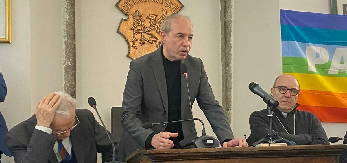 Riforma della sentenza di appello e ricorso in Cassazione: la posizione del Sindaco di Ginestra degli Schiavoni Spina