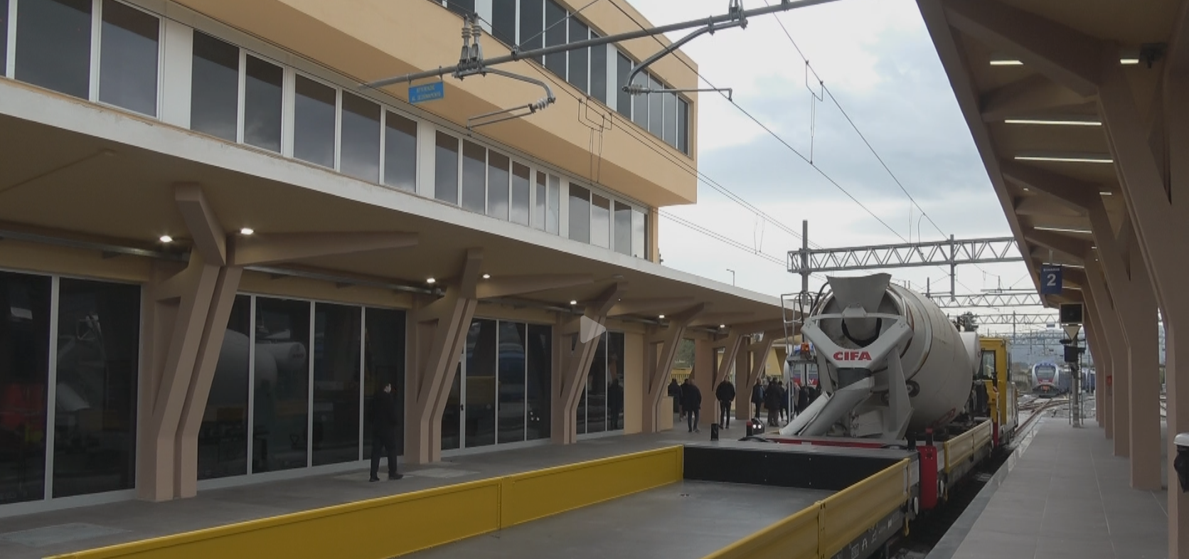Stazione Appia, rifatta la sede ora si aspettano i treni