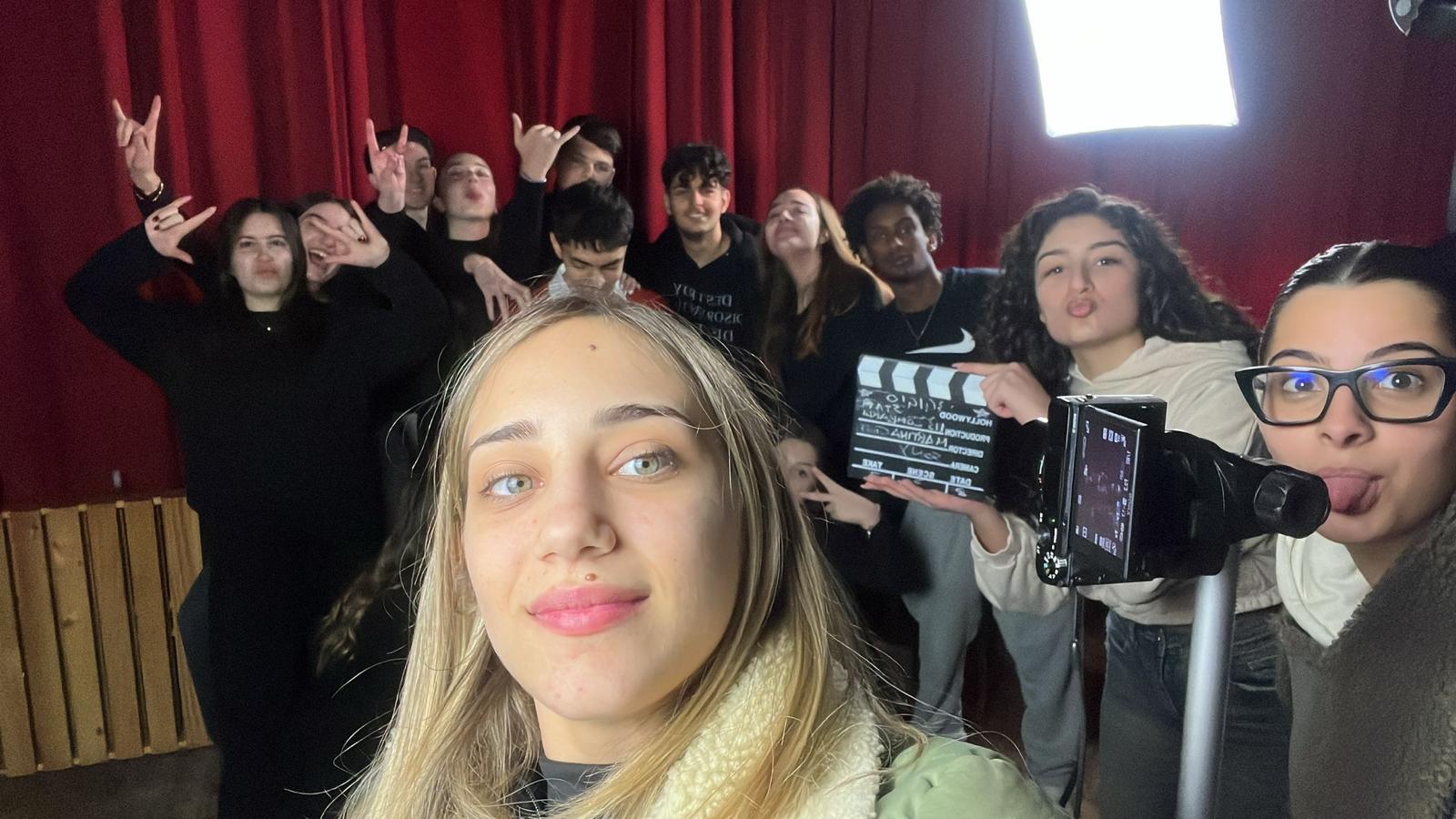 Il Liceo Classico “A. Lombardi” di Airola trionfa alla Notte Nazionale del Liceo Classico 2025 con un cortometraggio ispirato a Leopardi