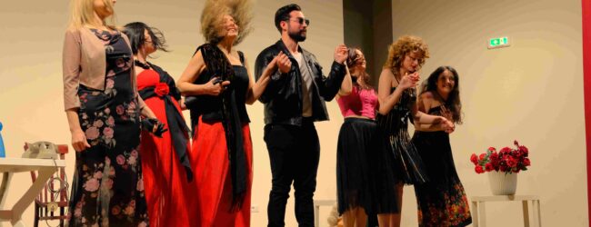 Successo per “SeSonRose” al Teatro di Apice: grandi applausi per il laboratorio di recitazione Test TeatroStage