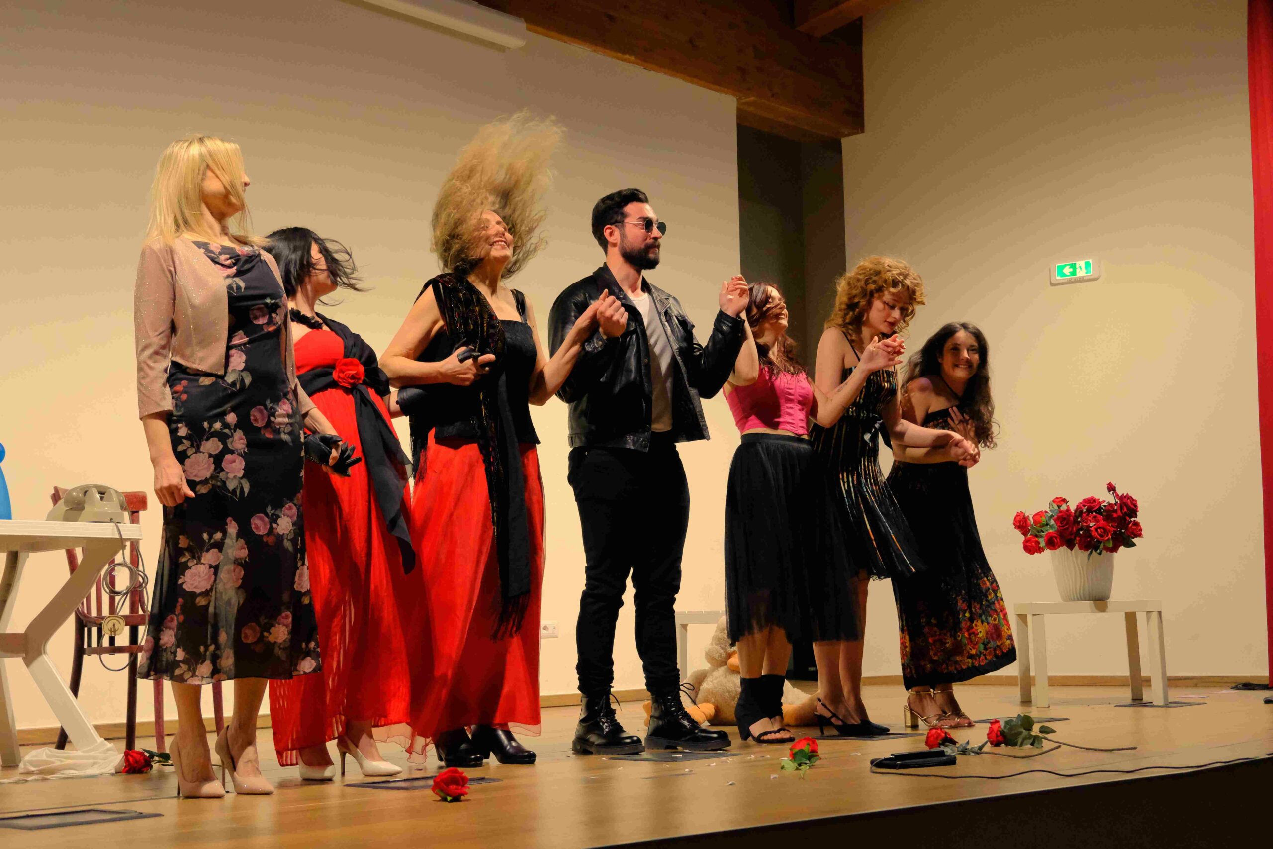 Successo per “SeSonRose” al Teatro di Apice: grandi applausi per il laboratorio di recitazione Test TeatroStage