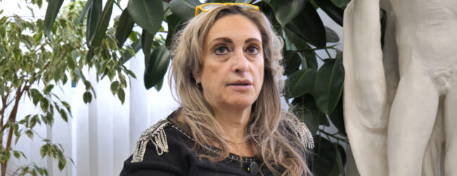 Liceo “De Luca” di Avellino, la dirigente Siciliano tenta di fare chiarezza