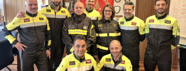 Crollo della palazzina Bari, il comandante provinciale dei vigili del fuoco D’Agostino e il vice Di Meo incontrano i caschi rossi intervenuti