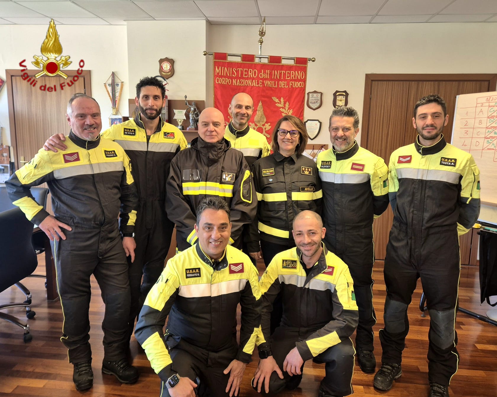 Crollo della palazzina Bari, il comandante provinciale dei vigili del fuoco D’Agostino e il vice Di Meo incontrano i caschi rossi intervenuti