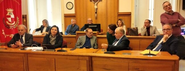 Confsal, Comune: finalmente pubblicate all’albo pretorio le delibere di consiglio comunale del 18 luglio 2025 tra cui approvato un’altro debito fuori bilancio