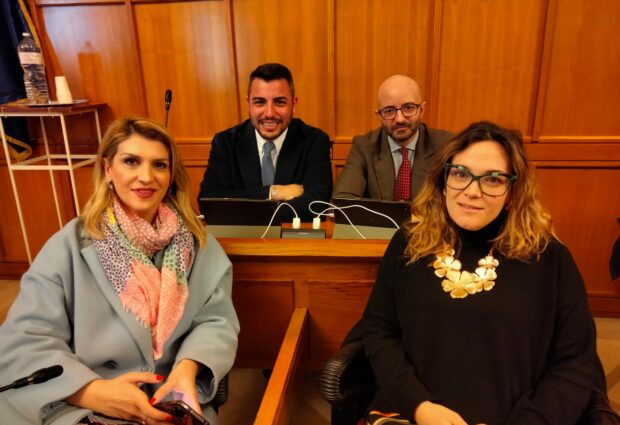 Parcheggi a pagamento anche di domenica, i consiglieri Pd: Mastella faccia dietrofront