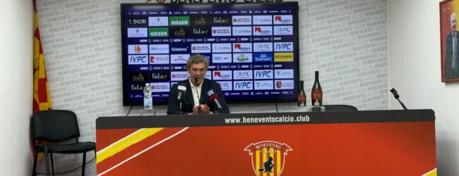 Benevento, Auteri: “Dobbiamo centrare il miglior piazzamento possibile. Domani un pareggio non basta, giochiamo con fame”