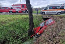 Incidente a Lioni: auto fuori strada, donna trasportata in ospedale