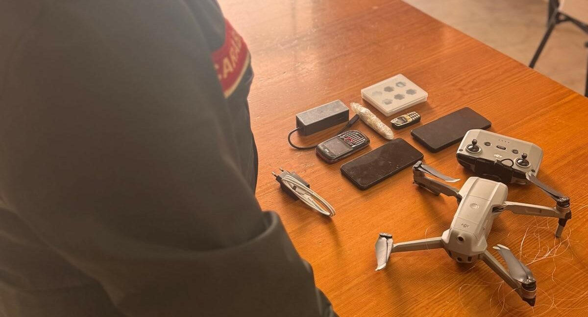 Airola, tentano di introdurre droga e cellulari nel carcere minorile: quattro arresti