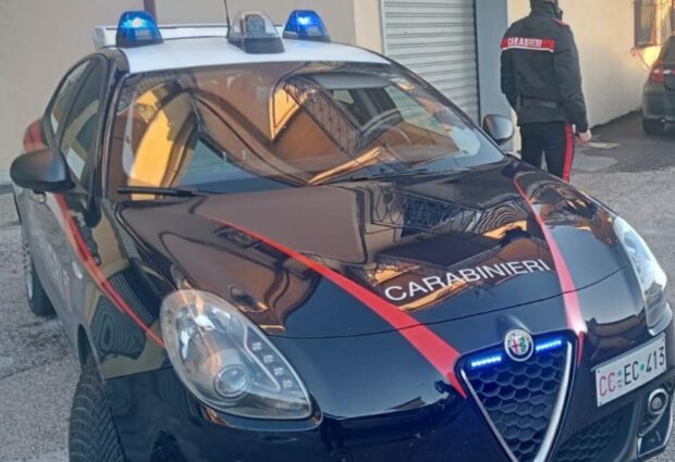 Valle Ufita| Madre minaccia di lanciarsi dal tetto, salvata dai carabinieri