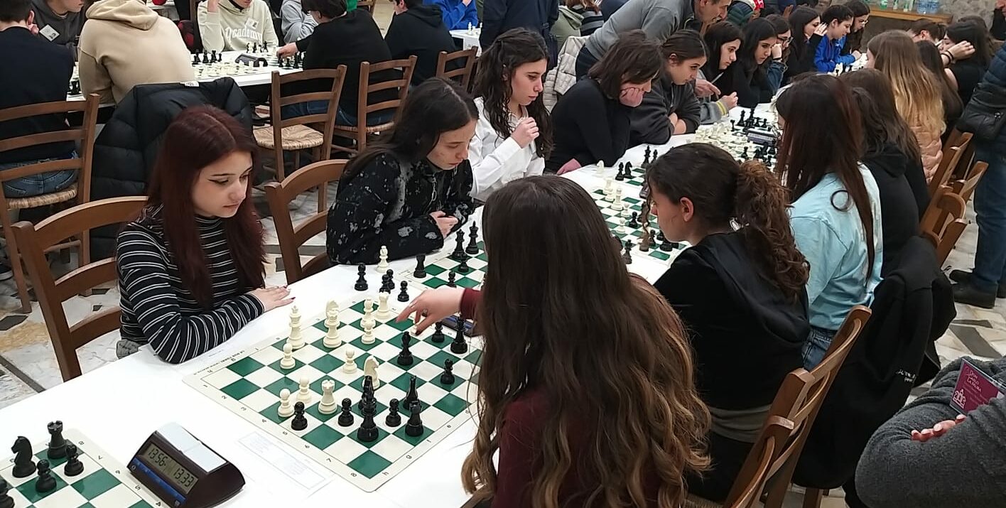 Le studentesse del “Galilei-Vetrone” qualificate alle Finali Nazionali di Scacchi