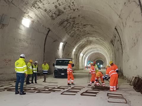 Galleria Montepergola, caos viabilità: il M5S chiede un piano straordinario per il raccordo AV-SA