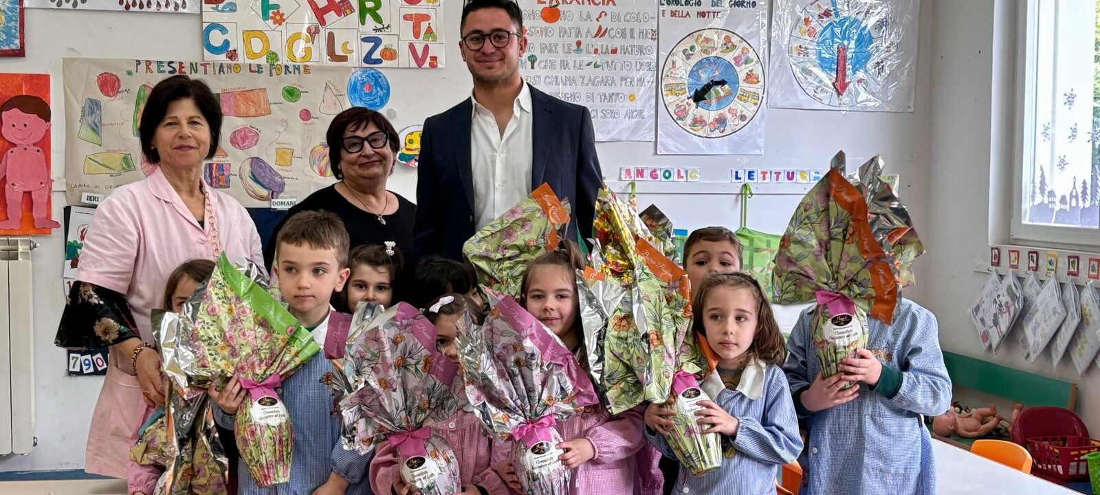 Castelvenere: un uovo in dono a tutti gli alunni auspicando la pace nel mondo