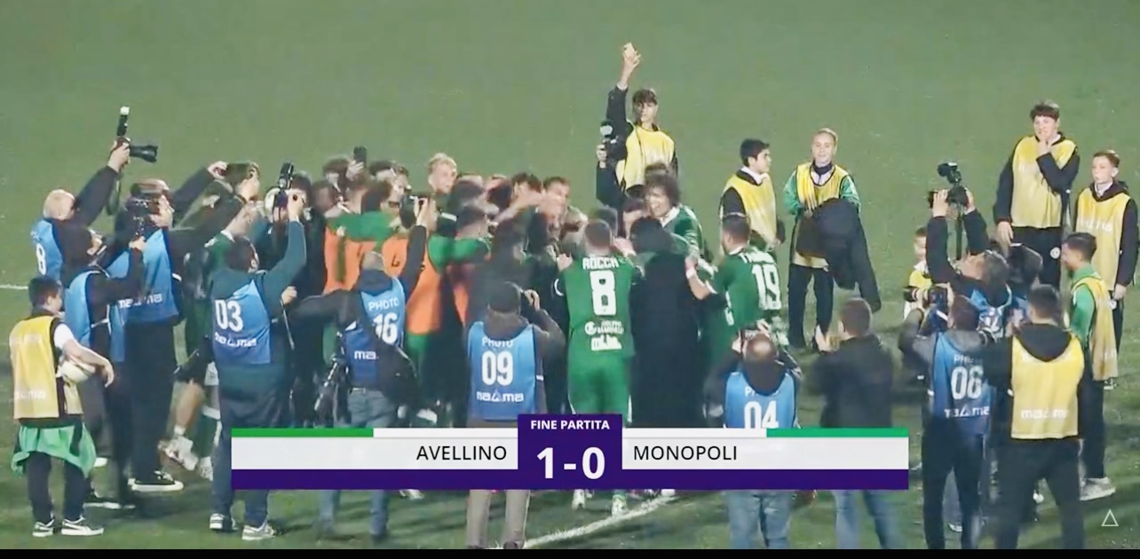 Avellino-Monopoli 1-0, Lescano firma il successo. La Serie B è a un passo