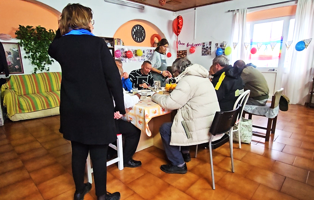 Ischia, resta aperto per i senzatetto il dormitorio diocesano di Forio