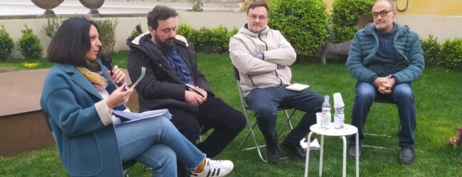 “Atlante delle Nuvole” incontra la poesia di Elisa Donzelli e Christian Sinicco