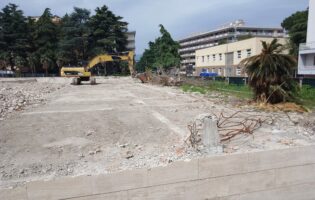Torre, in attesa della variante esplode la polemica politica