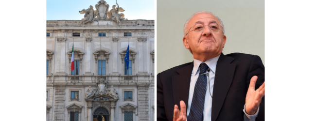 Terzo mandato in frantumi, per De Luca si apre la fase “diplomatica”