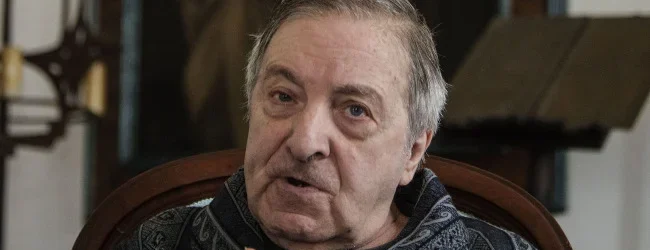 Addio a Roberto De Simone, il sindaco Mastella: “grande interprete della musica popolare partenopea: gli diciamo grazie”