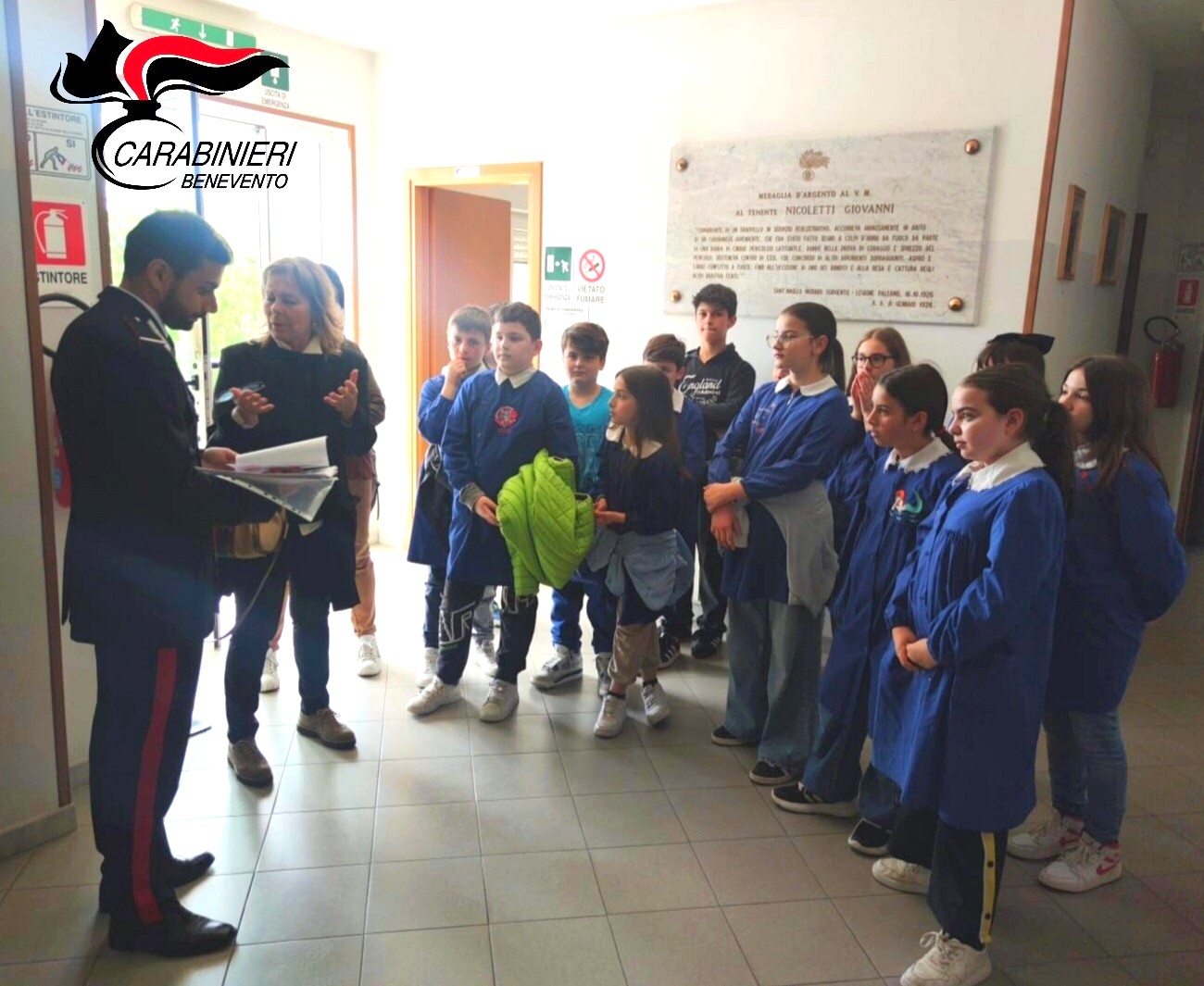 A Baselice la scuola va in visita dai Carabinieri