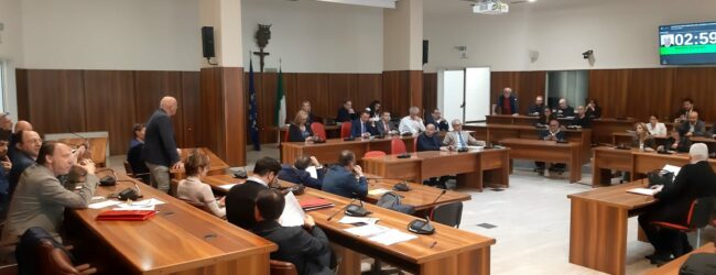 Avellino| Passa il bilancio, la sindaca Nargi regge al primo vero ostacolo del suo mandato. Ma in maggioranza la tregua è debole e la crisi politica è tutta da risolvere